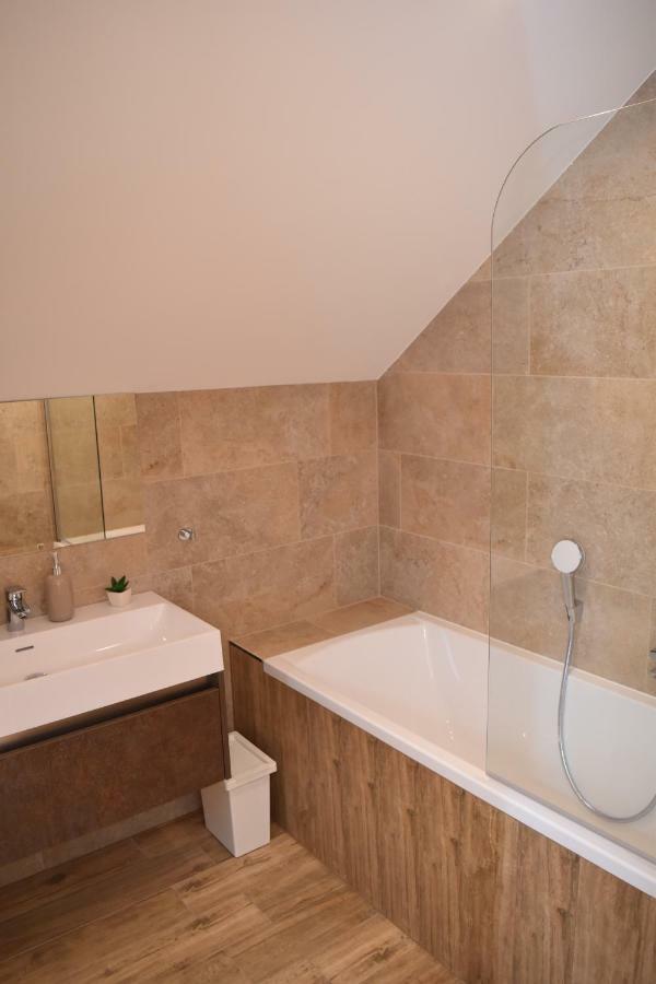 Fenyo Apartman Miskolctapolca Dış mekan fotoğraf